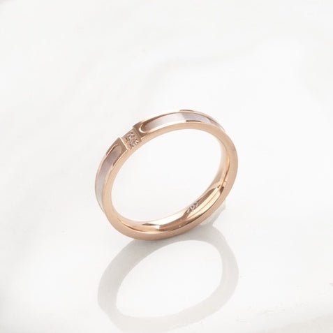 CDE Nirvana Crystal Ring Rose Gold CDE8007