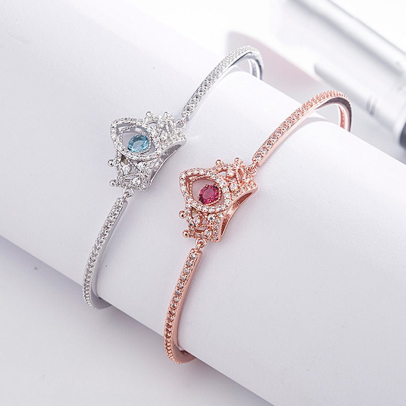 Vòng tay bạc CDE Bee A Queen CDE2054SV