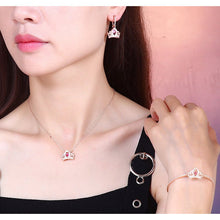 Dây chuyền CDE Bee A Queen Vàng hồng CDE6061RG