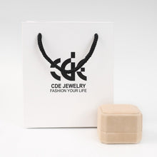 Dây chuyền pha lê xanh thiên nga CDE Iconic Silver CDE6190BE