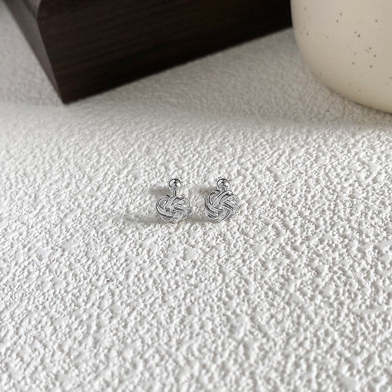 Hoa tai nữ CDE Dongdaemun Twisted Knot CDE3109SV