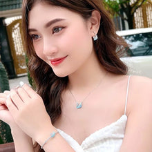 Vòng tay CDE Blue Iconic Swan màu xanh CDE2139