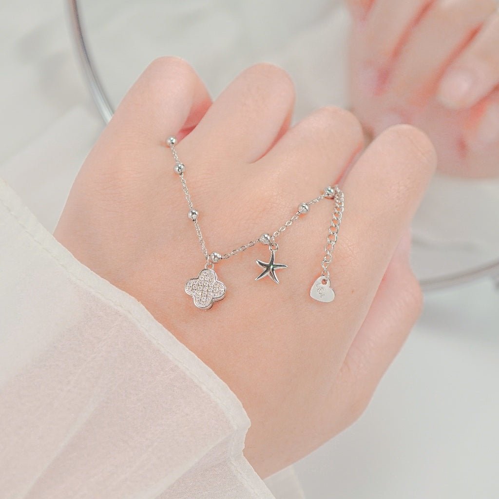 Vòng tay bạc ngôi sao bốn lá may mắn CDE2241SV