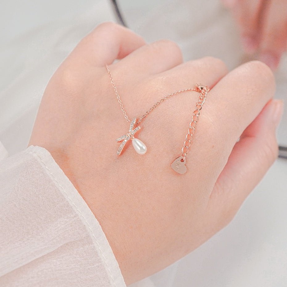 Dây chuyền CDE Bow Charm Gold dành cho nữ CDE6387GG