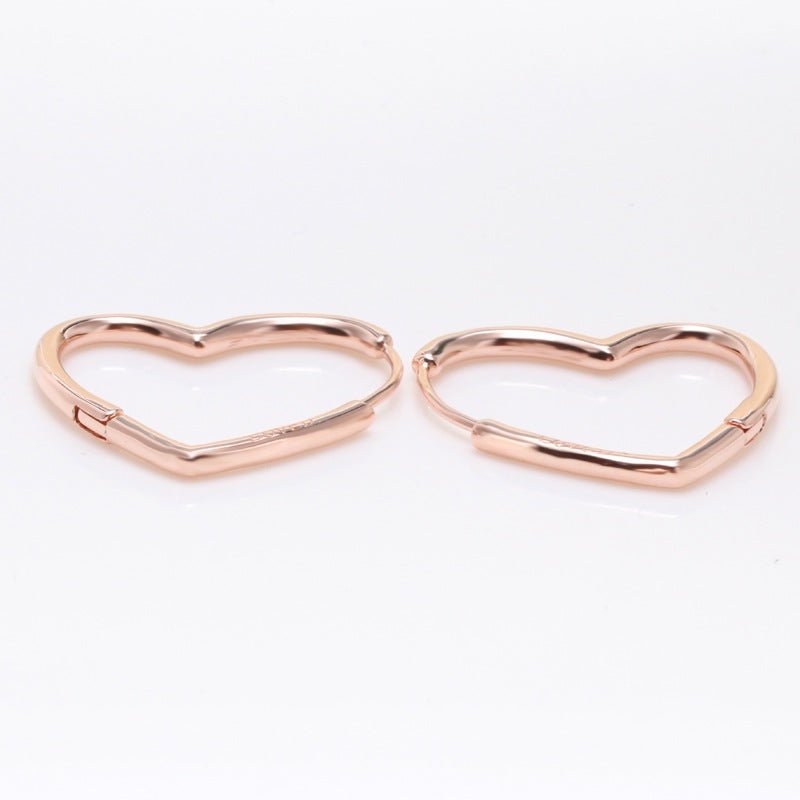 Hoa tai CDE Sterling Silver hình trái tim nhỏ màu vàng hồng CDE3274RG