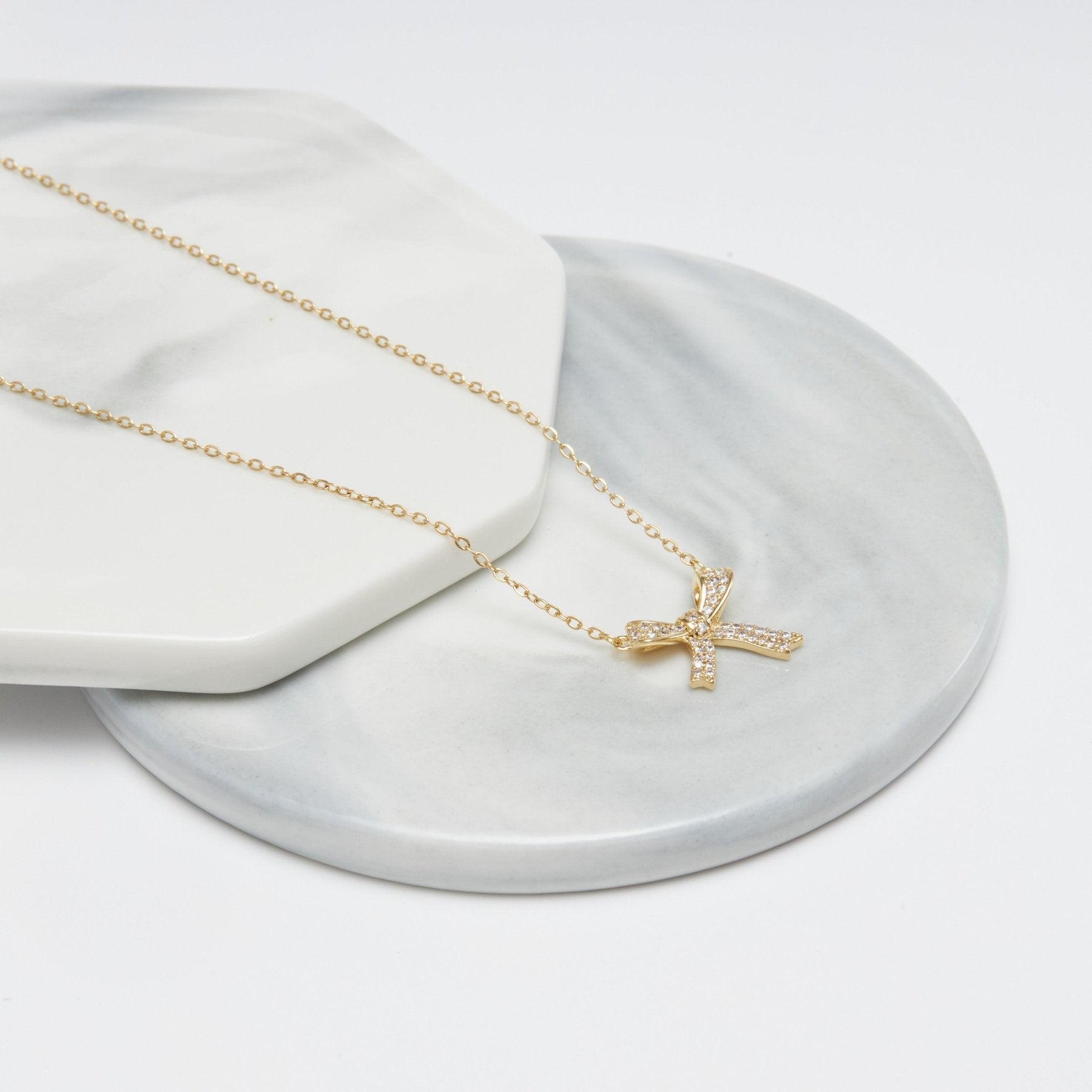 Dây chuyền CDE Bow Necklace Gold CDE6019GG